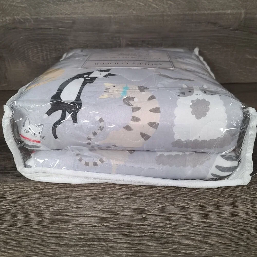 New in Bag Ashley Cooper Home Collection Whimsy Cats King Single Quilt